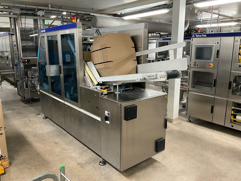 Tetra Pak Cardboard Packer - Упаковочное оборудование: фото 4 Tetra Pak Cardboard Packer - Упаковочное оборудование: фото 4
