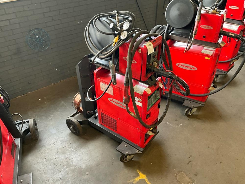 Fronius TransPulse Synergic 4000 - Металлообрабатывающий станок: фото 2 Fronius TransPulse Synergic 4000 - Металлообрабатывающий станок: фото 2