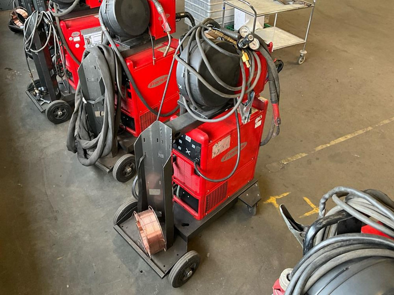 Fronius TransPulse Synergic 4000 - Металлообрабатывающий станок: фото 3 Fronius TransPulse Synergic 4000 - Металлообрабатывающий станок: фото 3