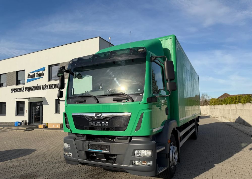 MAN TGM 18.250 Ładownośc 9800 kg - Грузовик с закрытым кузовом: фото 1 MAN TGM 18.250 Ładownośc 9800 kg - Грузовик с закрытым кузовом: фото 1