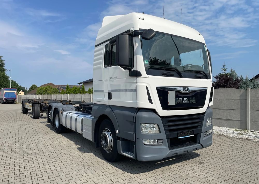 MAN TGX XLX 26.460 BDF - Грузовик-контейнеровоз/ Сменный кузов: фото 2 MAN TGX XLX 26.460 BDF - Грузовик-контейнеровоз/ Сменный кузов: фото 2