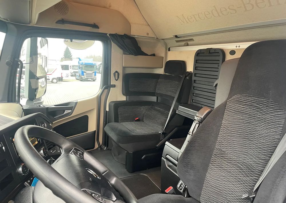 Тягач Mercedes-Benz ACTROS 1845, Mega,  Gigaspace, Salonka!: фото 6