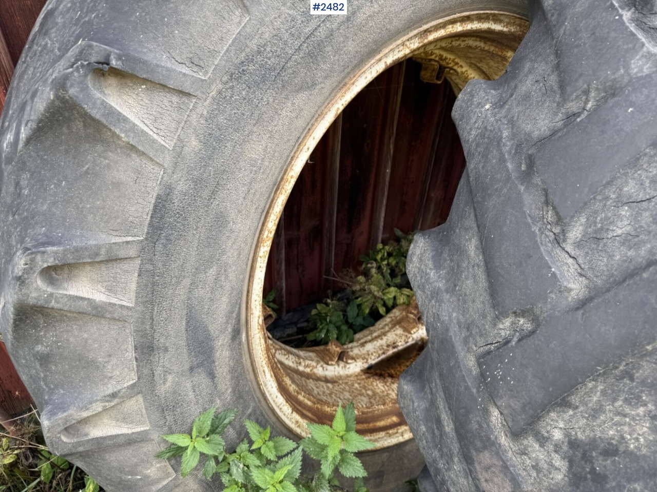 2 tractor tires with rims and rings - Колесо для Сельскохозяйственной техники: фото 5 2 tractor tires with rims and rings - Колесо для Сельскохозяйственной техники: фото 5