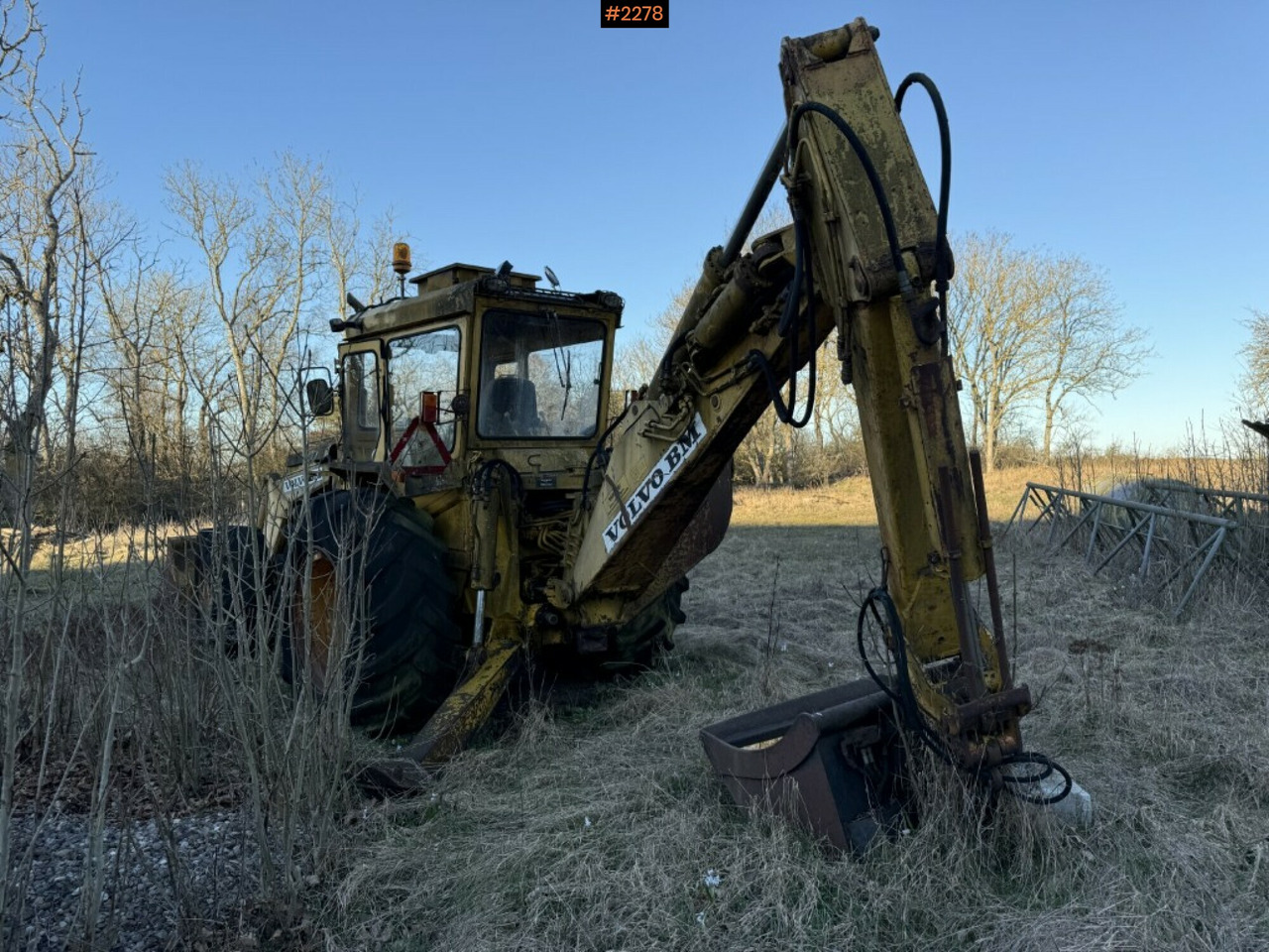 Backhoe loader Volvo BM 646 with attachments Repair object - Экскаватор-погрузчик: фото 5 Backhoe loader Volvo BM 646 with attachments Repair object - Экскаватор-погрузчик: фото 5