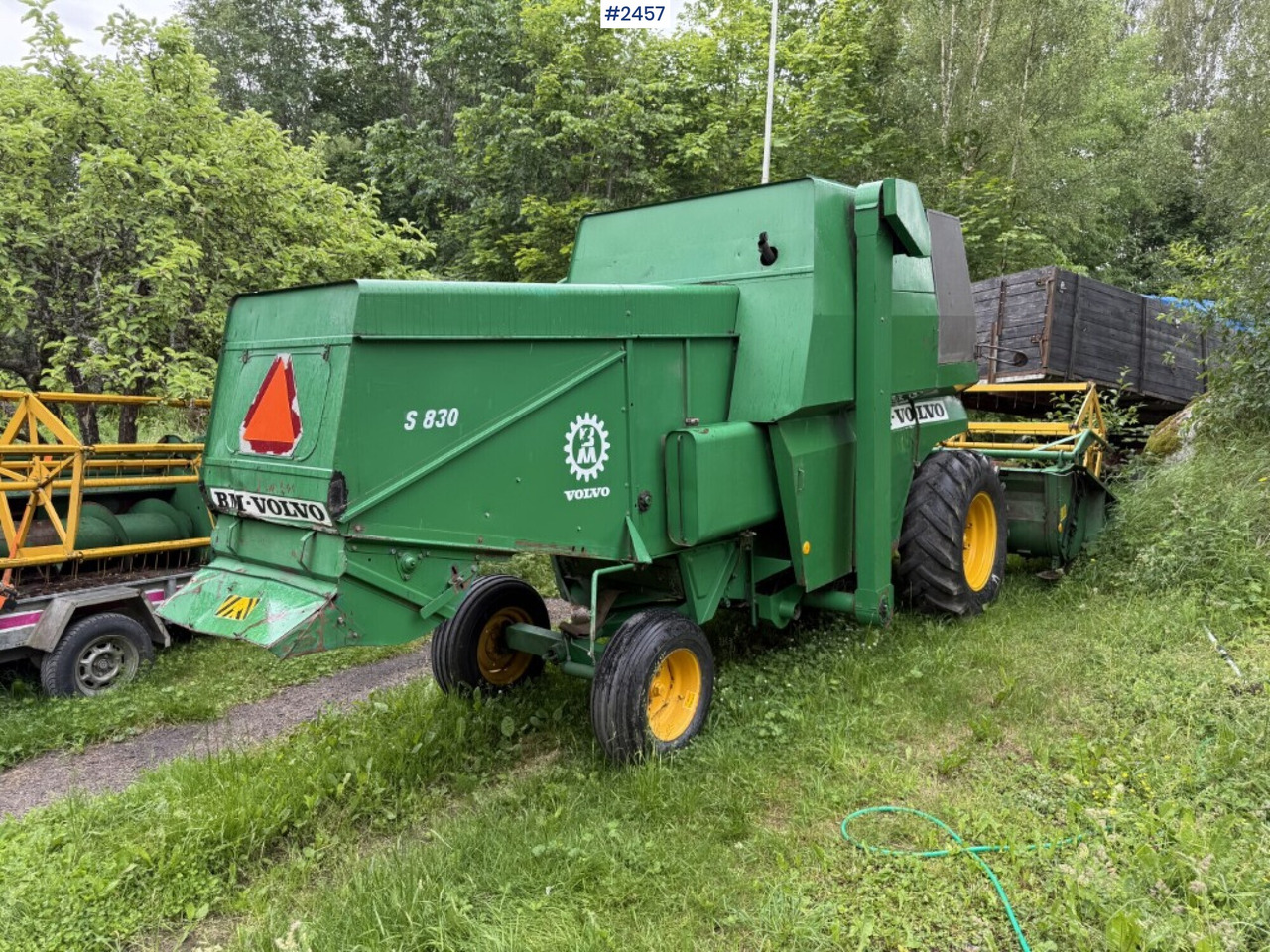Combine harvester Volvo BM S830 with 2 cutting tables - Зерноуборочный комбайн: фото 5 Combine harvester Volvo BM S830 with 2 cutting tables - Зерноуборочный комбайн: фото 5