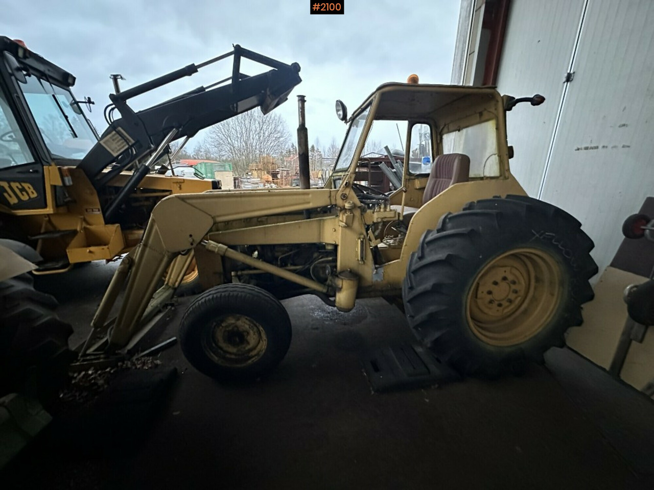 Tractor, 2 pcs Massey Ferguson 205 and 203 - Трактор: фото 3 Tractor, 2 pcs Massey Ferguson 205 and 203 - Трактор: фото 3
