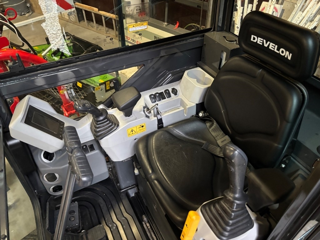 Мини-экскаватор Develon DX 19 Z-7: фото 7 Мини-экскаватор Develon DX 19 Z-7: фото 7