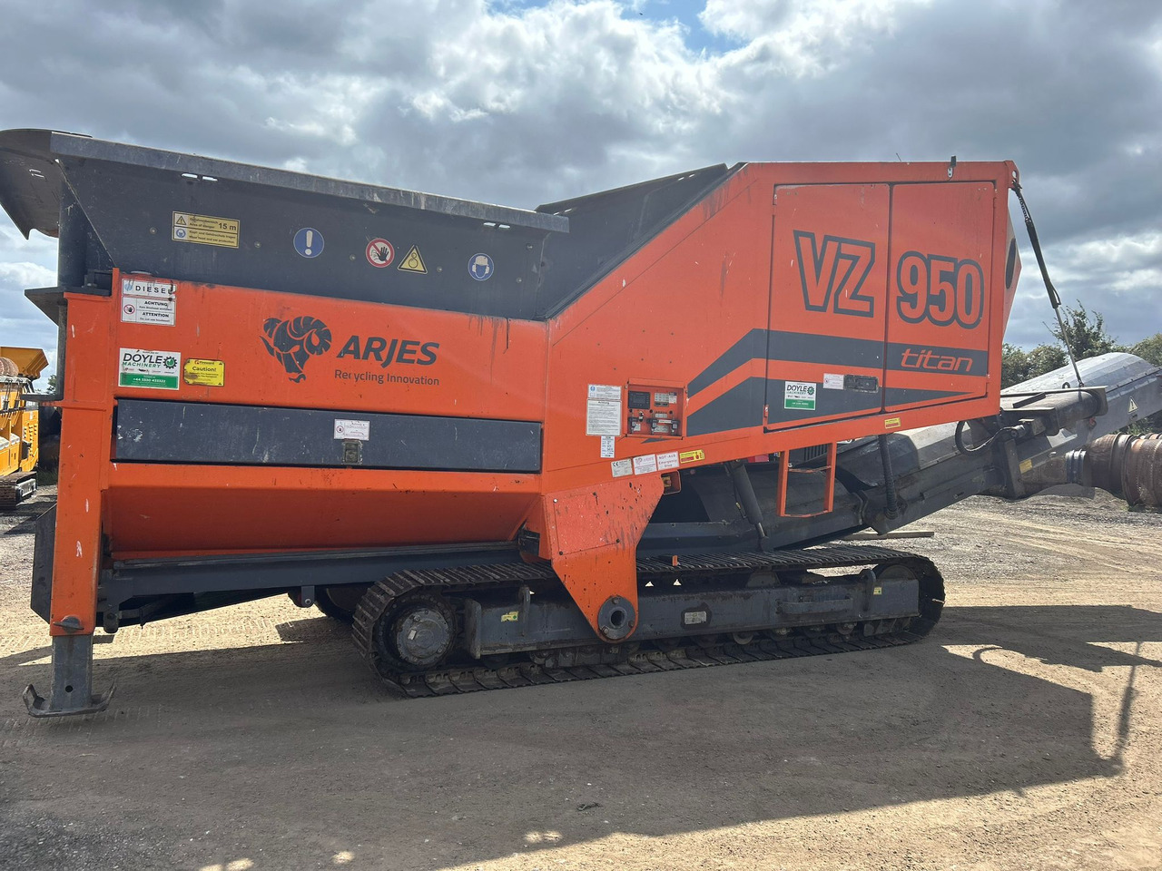 Arjes VZ950 Titan - Шредер промышленный: фото 1 Arjes VZ950 Titan - Шредер промышленный: фото 1