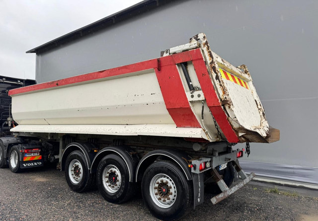 Carnehl3-aks Siirtoteli kippikärry - Самосвальный полуприцеп: фото 3 Carnehl3-aks Siirtoteli kippikärry - Самосвальный полуприцеп: фото 3