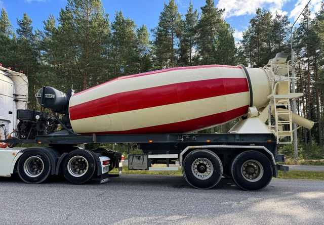 Liebherr12m3 Perävaunu - Полуприцеп бетоносмеситель: фото 1 Liebherr12m3 Perävaunu - Полуприцеп бетоносмеситель: фото 1