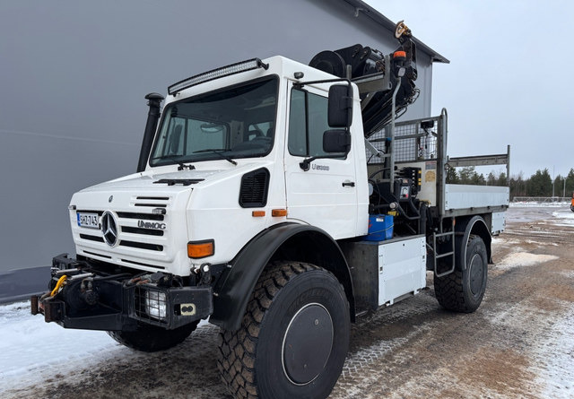 Mercedes-BenzUnimog U5000 + Hiab 099 E-4 - Грузовик бортовой/ Платформа, Автоманипулятор: фото 1 Mercedes-BenzUnimog U5000 + Hiab 099 E-4 - Грузовик бортовой/ Платформа, Автоманипулятор: фото 1