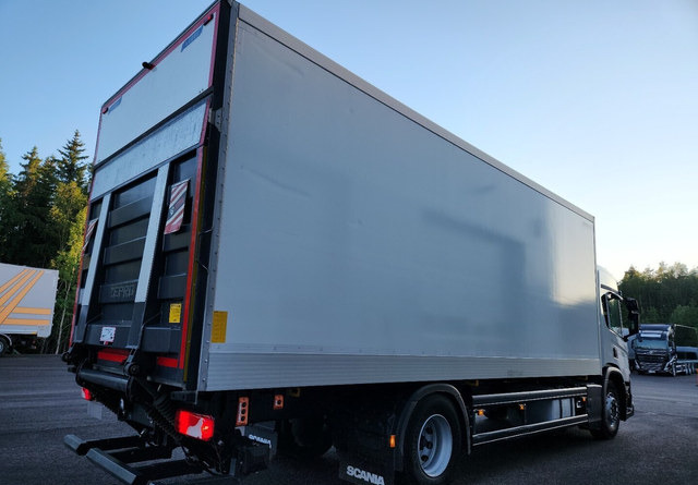 Грузовик с закрытым кузовом ScaniaP280 4x2 Kylkiaukeava kori: фото 8