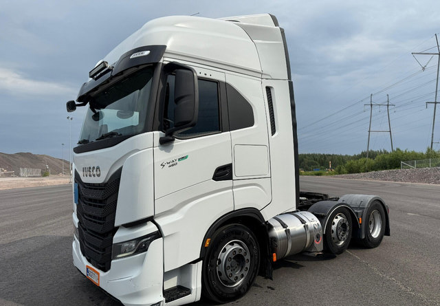 Iveco S-Way 460 LNG 6x2 - Тягач: фото 1 Iveco S-Way 460 LNG 6x2 - Тягач: фото 1