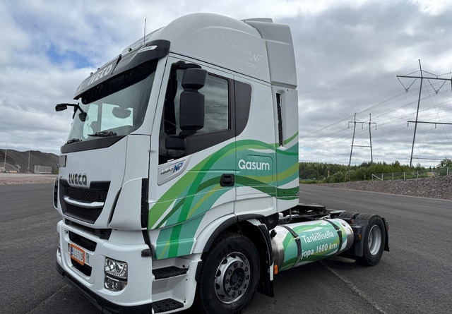 Iveco Stralis 440 4x2 LNG / LBG - Тягач: фото 1 Iveco Stralis 440 4x2 LNG / LBG - Тягач: фото 1