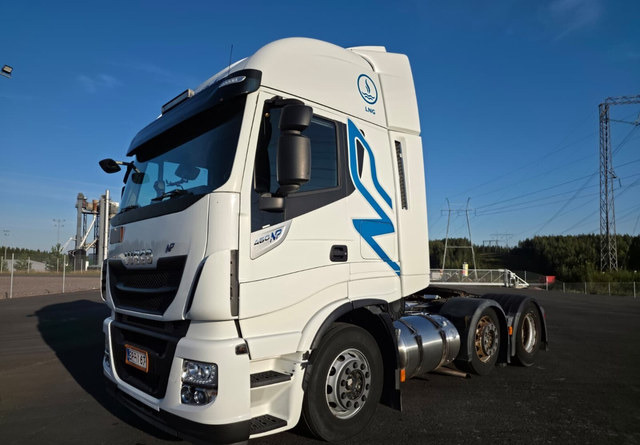 IvecoStralis 460 6x2 LNG/LBG - Тягач: фото 1 IvecoStralis 460 6x2 LNG/LBG - Тягач: фото 1