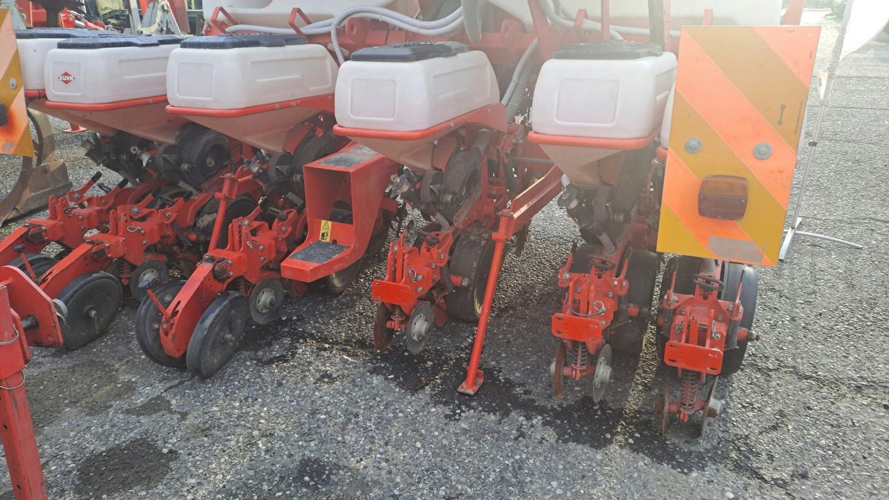SEMINATRICE DI PRECISIONE KUHN MAXIMA 2 TD - Другая техника: фото 4 SEMINATRICE DI PRECISIONE KUHN MAXIMA 2 TD - Другая техника: фото 4