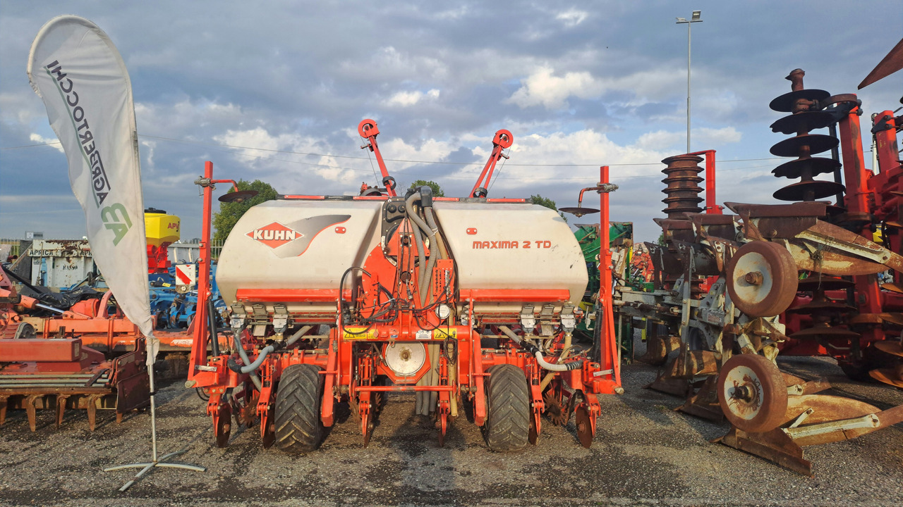 SEMINATRICE DI PRECISIONE KUHN MAXIMA 2 TD - Другая техника: фото 2 SEMINATRICE DI PRECISIONE KUHN MAXIMA 2 TD - Другая техника: фото 2