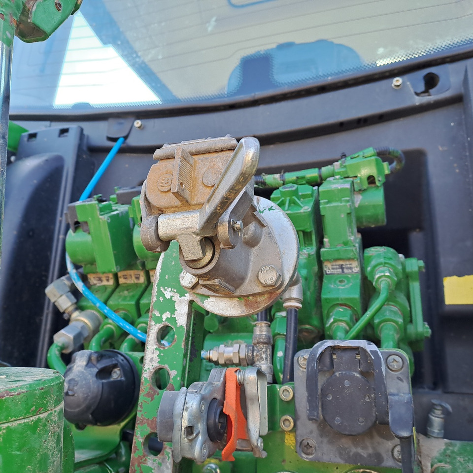 JOHN DEERE 6215R - ASTA AGRIBERTOCCHI - Трактор: фото 4 JOHN DEERE 6215R - ASTA AGRIBERTOCCHI - Трактор: фото 4
