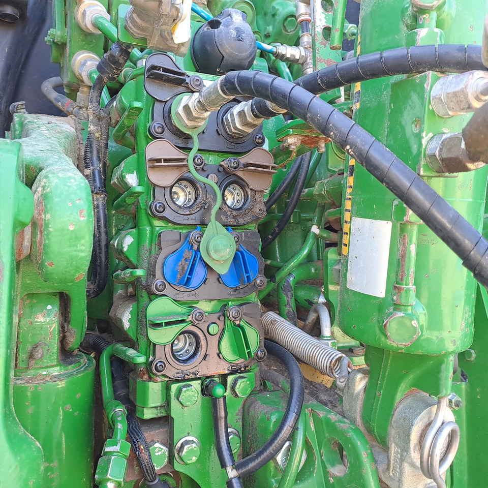 JOHN DEERE 6215R - ASTA AGRIBERTOCCHI - Трактор: фото 5 JOHN DEERE 6215R - ASTA AGRIBERTOCCHI - Трактор: фото 5