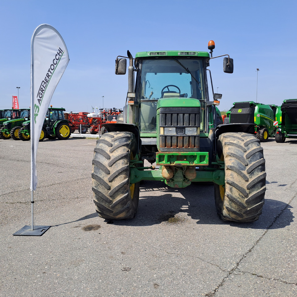 JOHN DEERE 6910 - Трактор: фото 3 JOHN DEERE 6910 - Трактор: фото 3