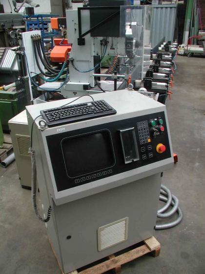 ELU Elumatec SBZ 130/01 - CNC-Bearbeitungszentren - vertikal - Обрабатывающий центр с ЧПУ: фото 1 ELU Elumatec SBZ 130/01 - CNC-Bearbeitungszentren - vertikal - Обрабатывающий центр с ЧПУ: фото 1