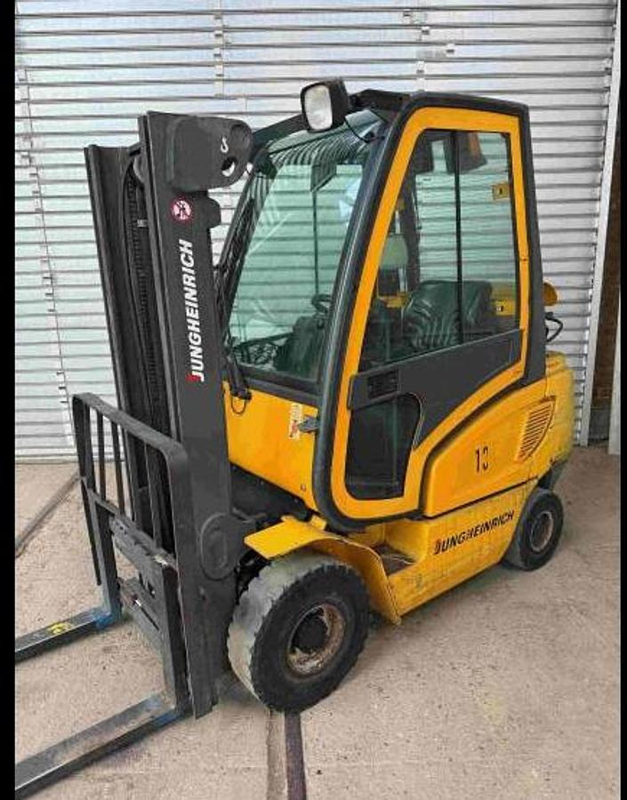 Gabelstapler JUNGHEINRICH, mit Gasantrieb - Газовый погрузчик: фото 1 Gabelstapler JUNGHEINRICH, mit Gasantrieb - Газовый погрузчик: фото 1