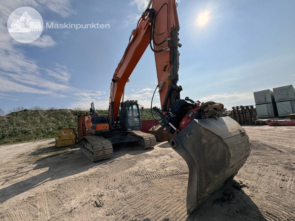 Doosan DX 255 LC-5 - Гусеничный экскаватор: фото 1 Doosan DX 255 LC-5 - Гусеничный экскаватор: фото 1