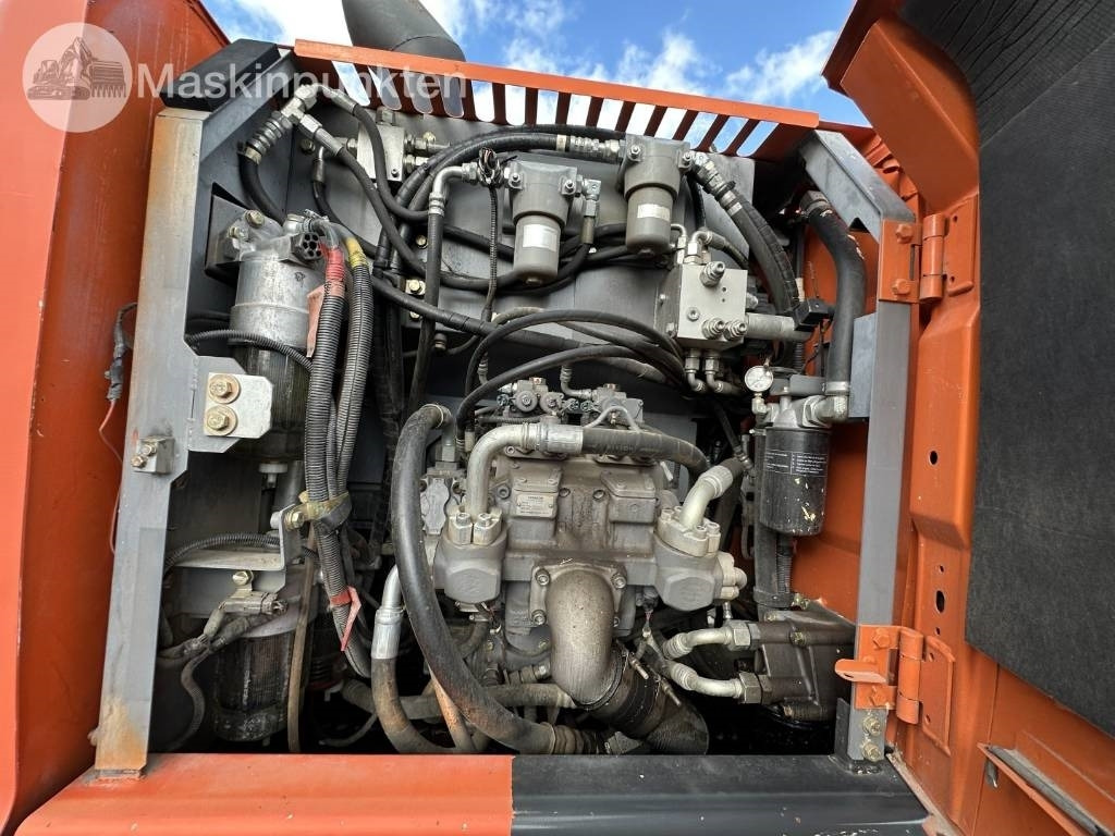 Колёсный экскаватор Hitachi ZX 140 W-5B: фото 48