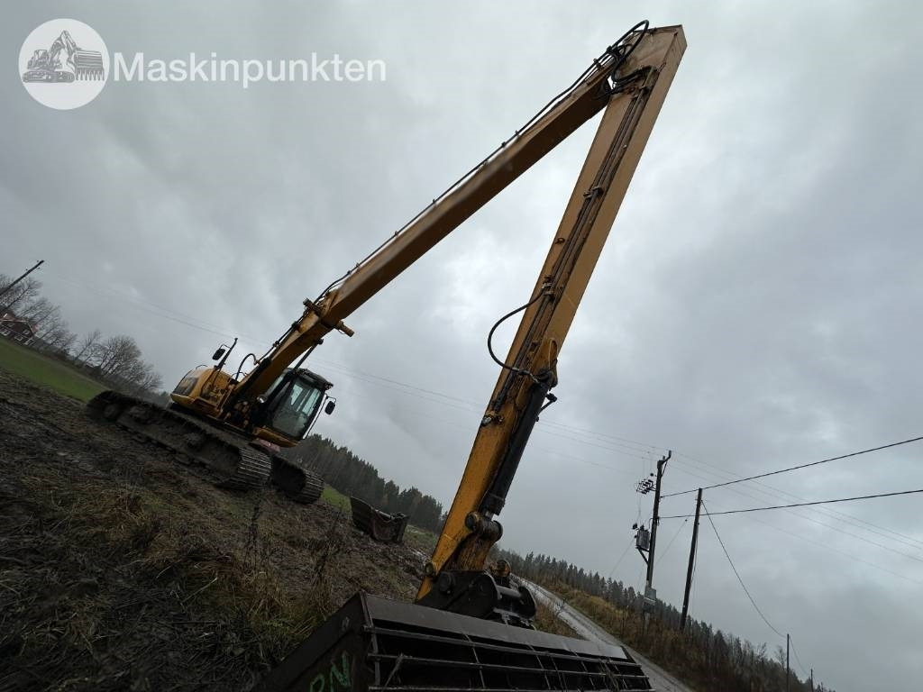 JCB JS 220 LC - Гусеничный экскаватор: фото 3 JCB JS 220 LC - Гусеничный экскаватор: фото 3