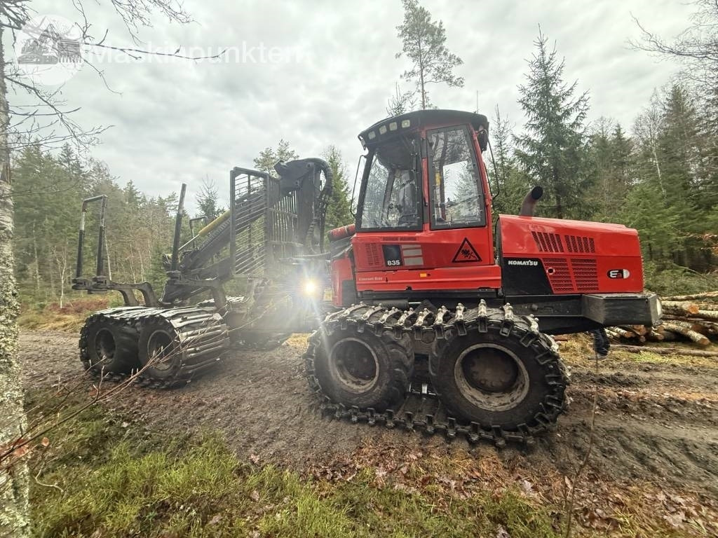 Komatsu 835 - Форвардер: фото 4 Komatsu 835 - Форвардер: фото 4