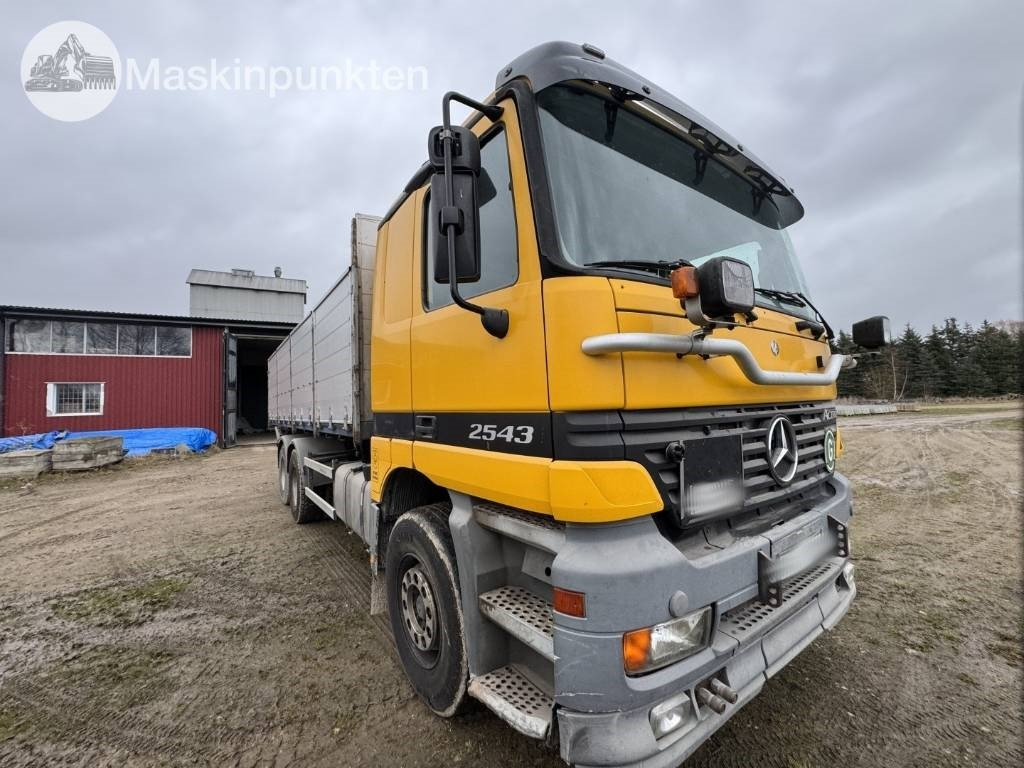 Mercedes-Benz 2543 Actros med bakmonterad kran och tipp - Автоманипулятор: фото 4 Mercedes-Benz 2543 Actros med bakmonterad kran och tipp - Автоманипулятор: фото 4