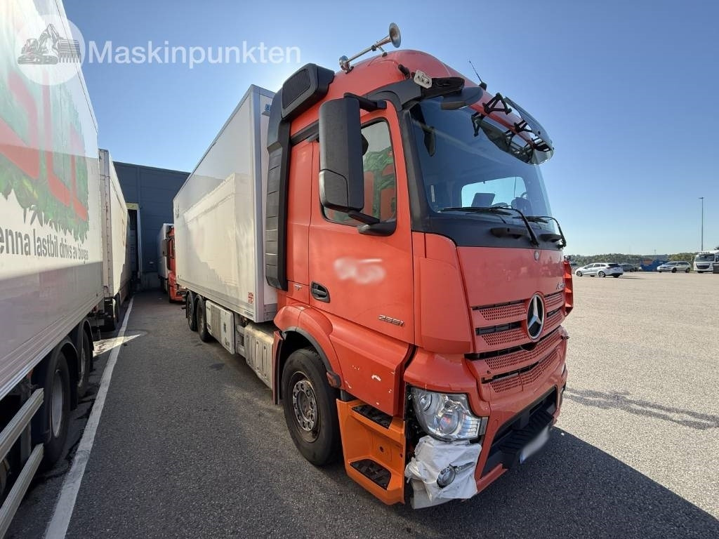 Mercedes-Benz Actros 2551 - Рефрижератор: фото 3 Mercedes-Benz Actros 2551 - Рефрижератор: фото 3