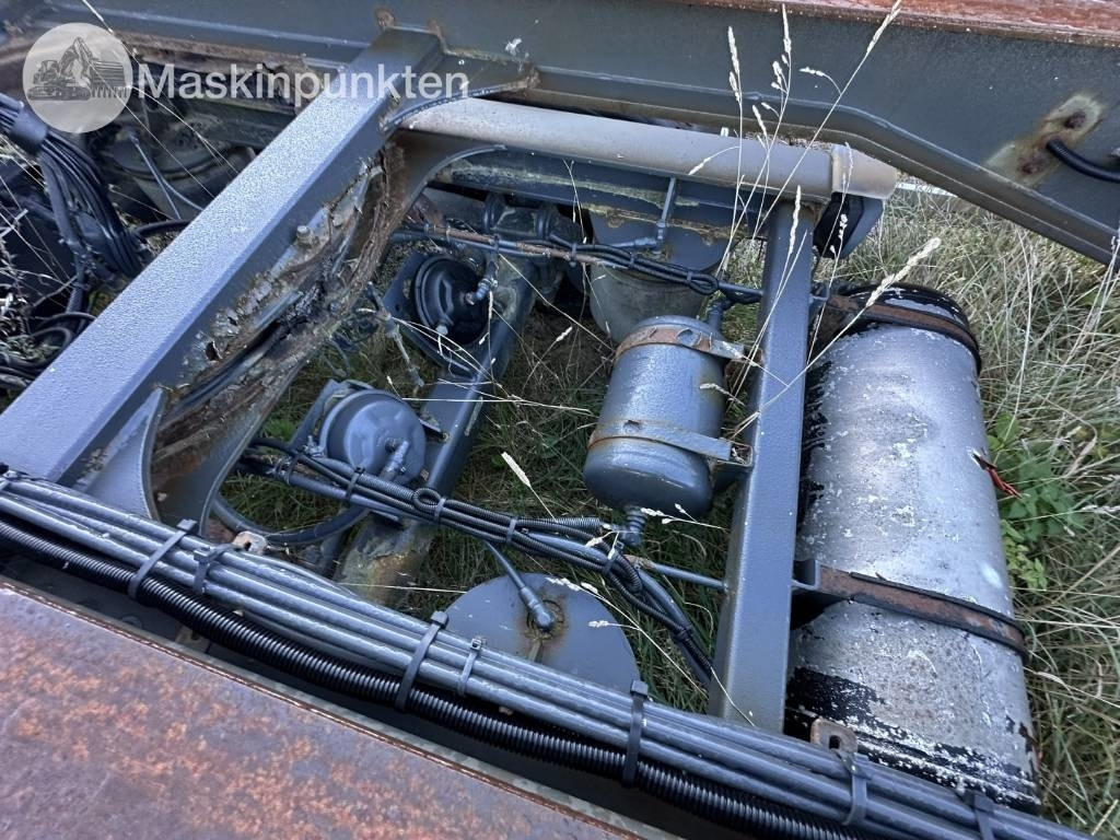 Mjölbysläpet SFL4-12,5-3  - Прицеп мультилифт/ Бункеровоз: фото 2 Mjölbysläpet SFL4-12,5-3  - Прицеп мультилифт/ Бункеровоз: фото 2