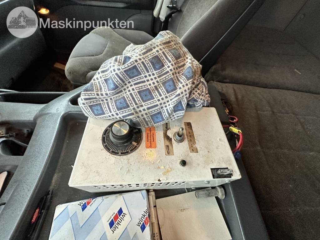 Самосвал Scania 124 G 400: фото 29