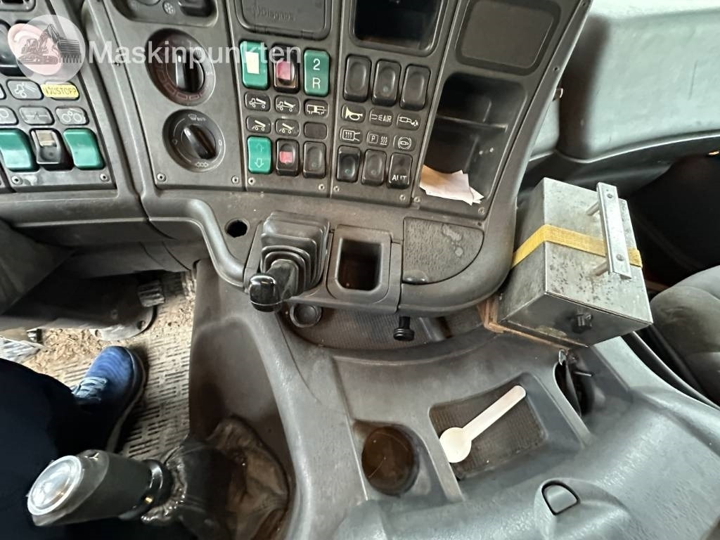Самосвал Scania 124 G 400: фото 28