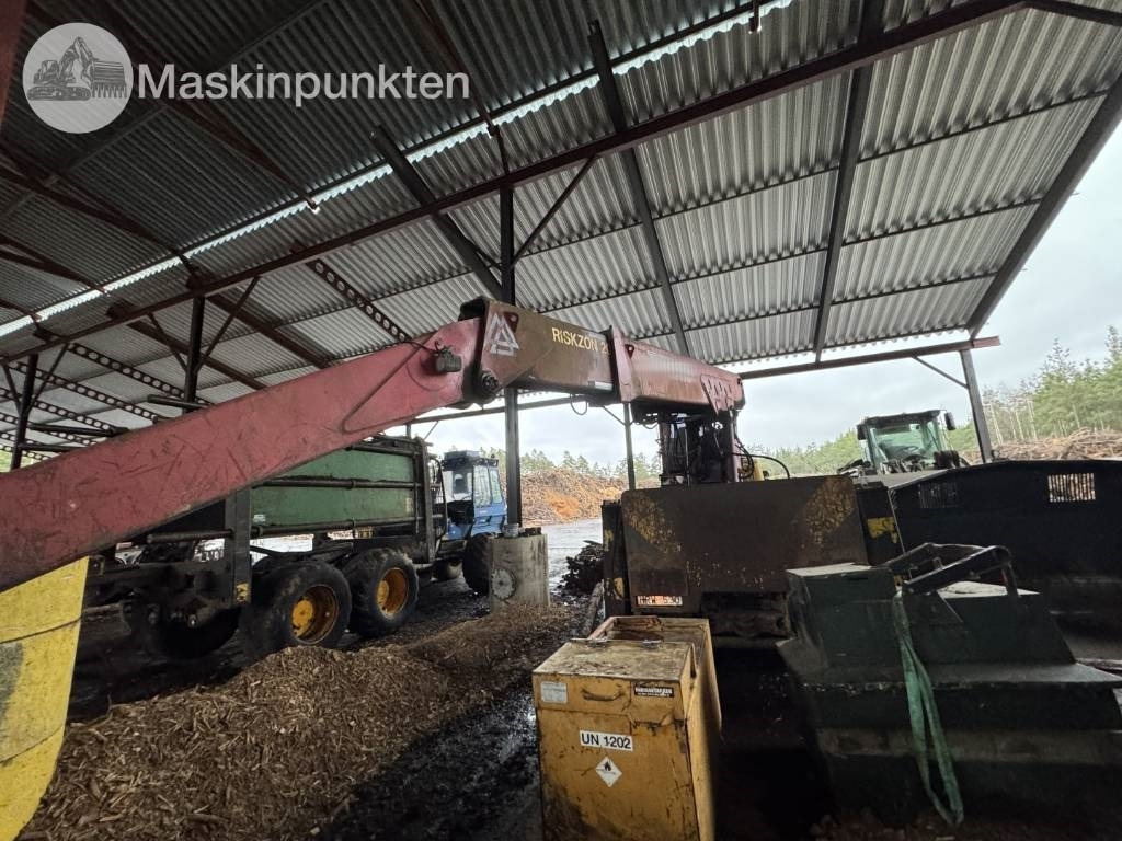 Scania P 124 G med Timberman - Лесовоз: фото 5 Scania P 124 G med Timberman - Лесовоз: фото 5