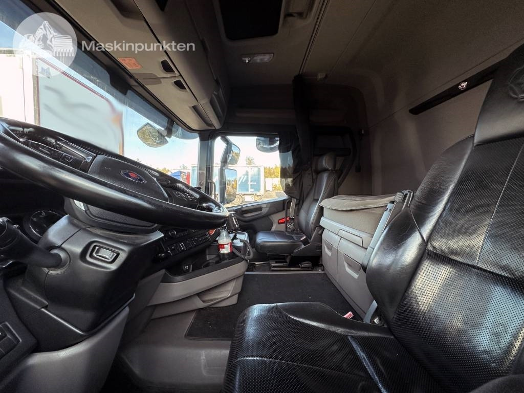 Грузовик с закрытым кузовом Scania R 580: фото 29