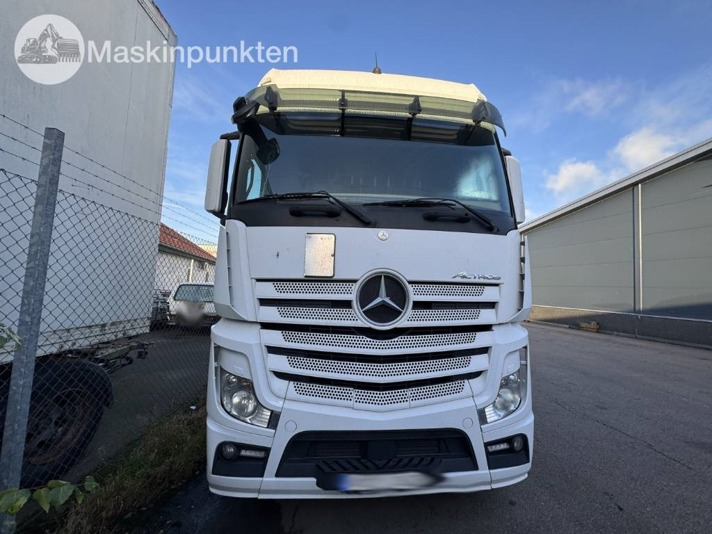 Mercedes-Benz Actros 963-4-D - Тягач: фото 4 Mercedes-Benz Actros 963-4-D - Тягач: фото 4