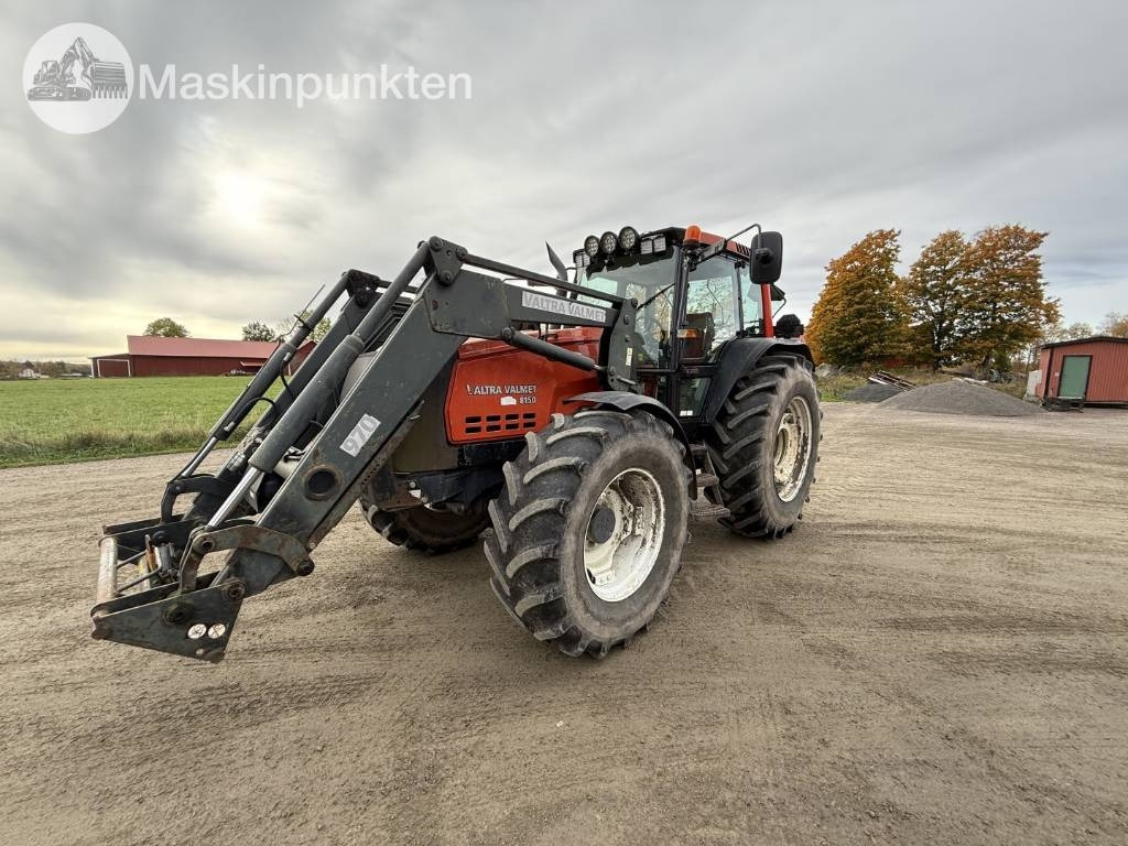 Valtra Valmet 8150-4 - Трактор: фото 1 Valtra Valmet 8150-4 - Трактор: фото 1