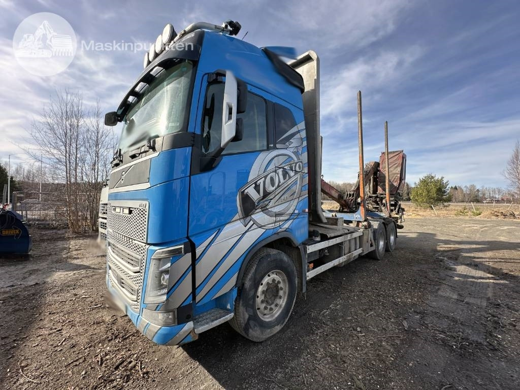 Volvo FH 16 750 - Лесовоз: фото 1 Volvo FH 16 750 - Лесовоз: фото 1