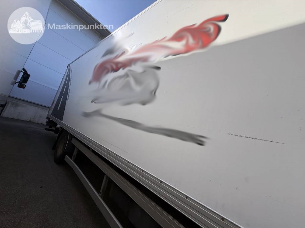 Грузовик с закрытым кузовом Volvo FL 240: фото 43