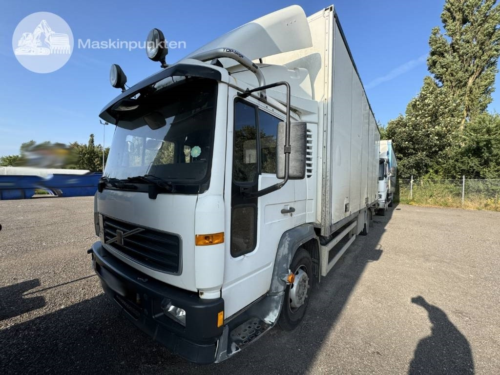Volvo FL6 220 - Грузовик с закрытым кузовом: фото 3 Volvo FL6 220 - Грузовик с закрытым кузовом: фото 3