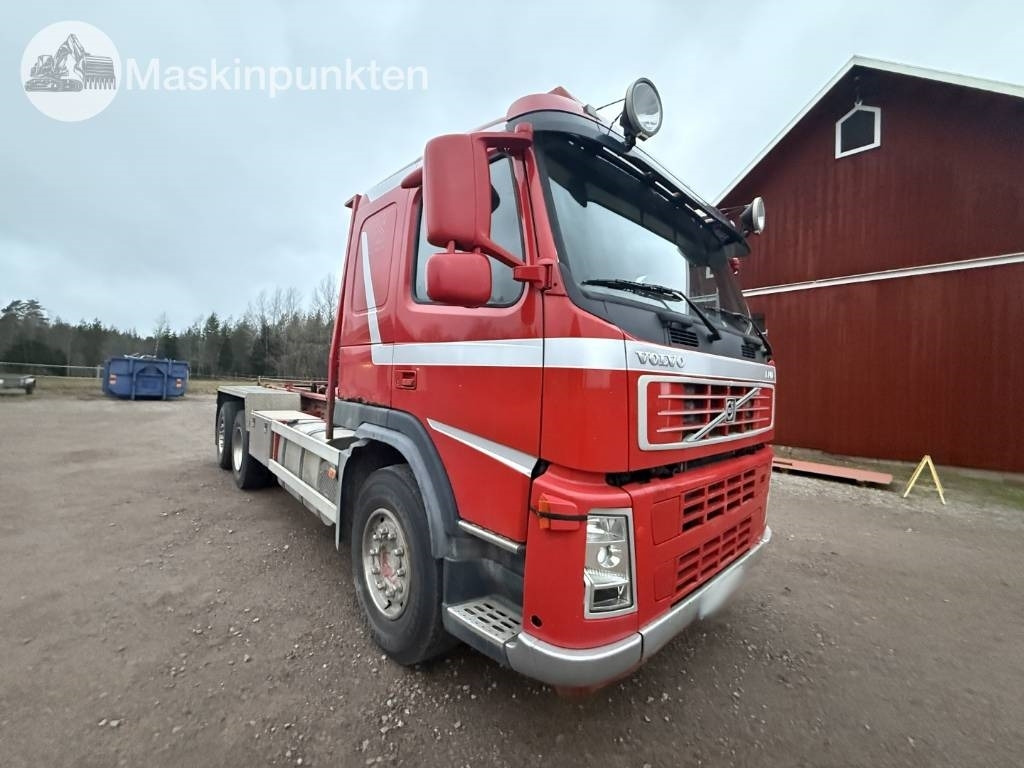 Volvo FM 12 - Крюковой мультилифт: фото 3 Volvo FM 12 - Крюковой мультилифт: фото 3