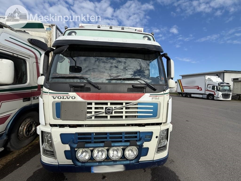 Volvo FM 440 - Грузовик с закрытым кузовом: фото 2 Volvo FM 440 - Грузовик с закрытым кузовом: фото 2