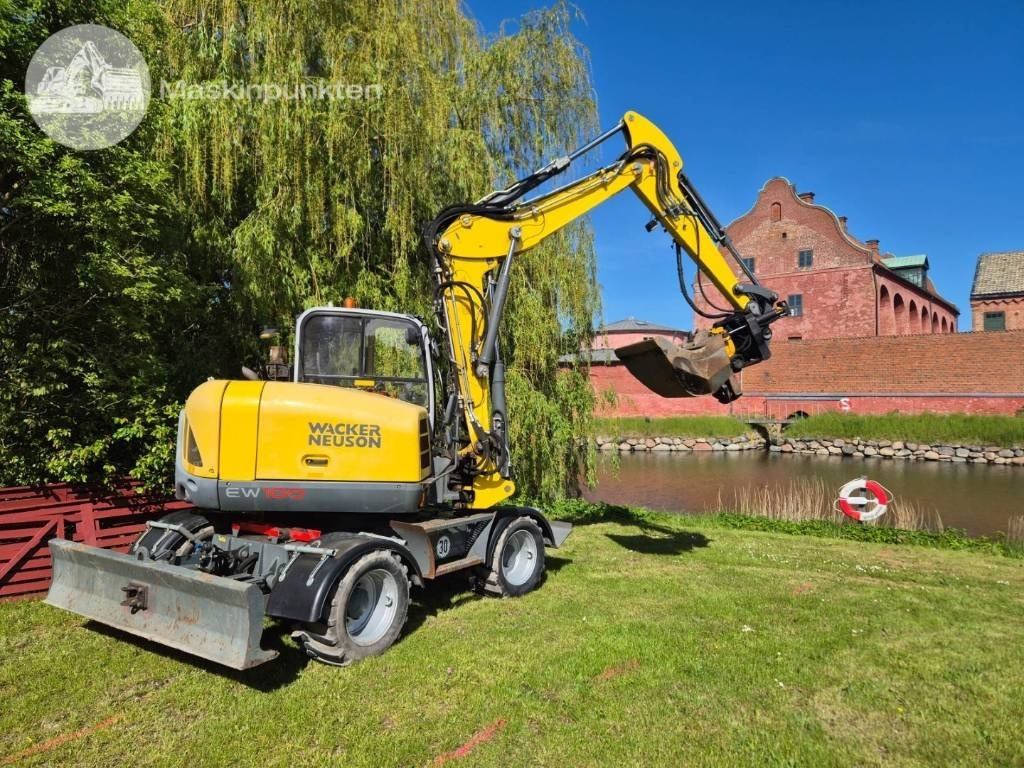 Wacker Neuson EW 100 med vagn - Колёсный экскаватор: фото 4 Wacker Neuson EW 100 med vagn - Колёсный экскаватор: фото 4