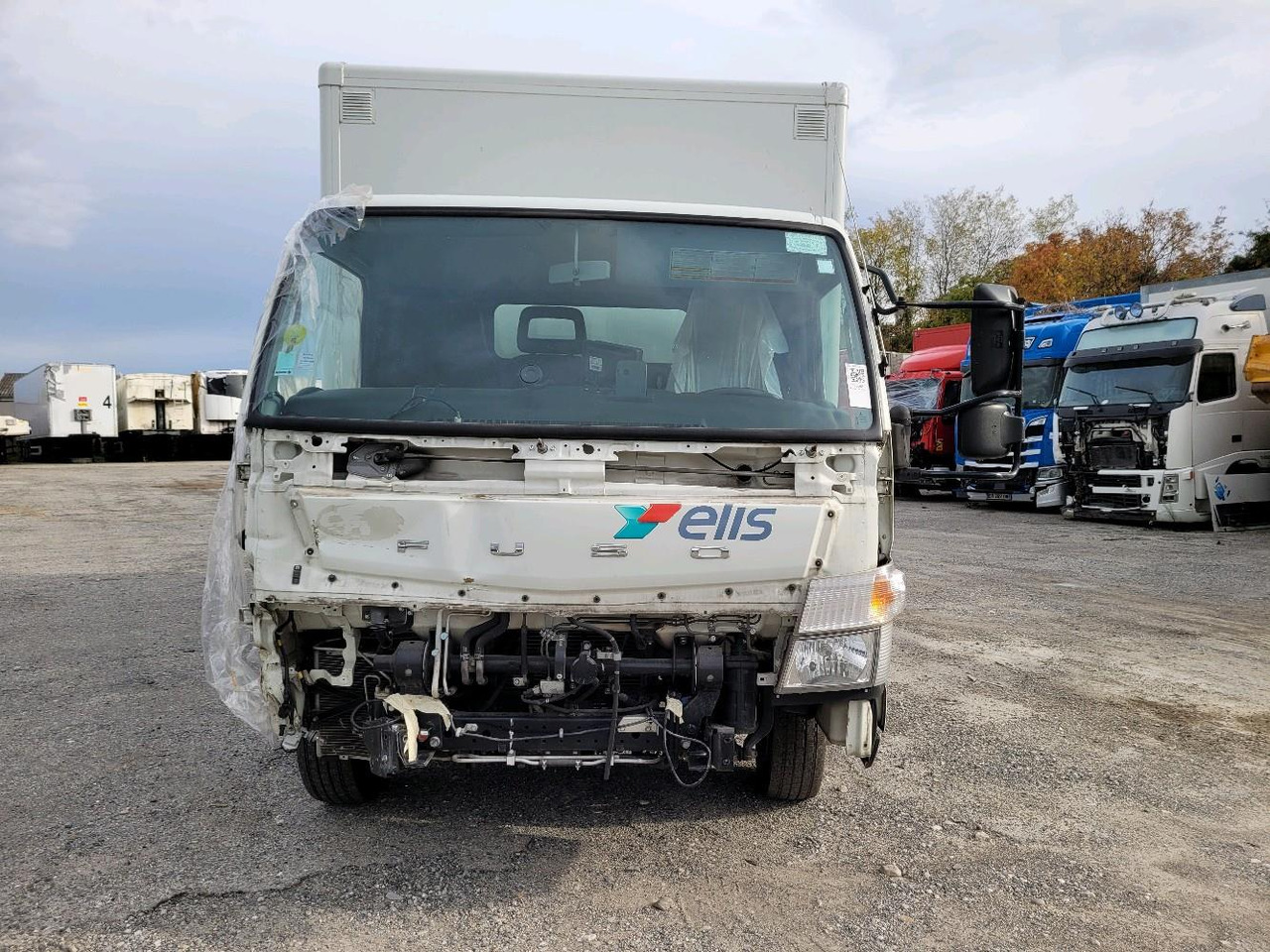 FUSO CANTER 7C15 - Грузовик с закрытым кузовом: фото 2 FUSO CANTER 7C15 - Грузовик с закрытым кузовом: фото 2