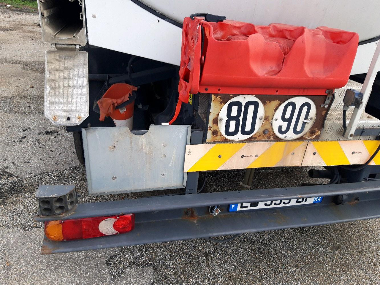 RENAULT MIDLUM CITERNE 7500 в лизинг RENAULT MIDLUM CITERNE 7500: фото 6