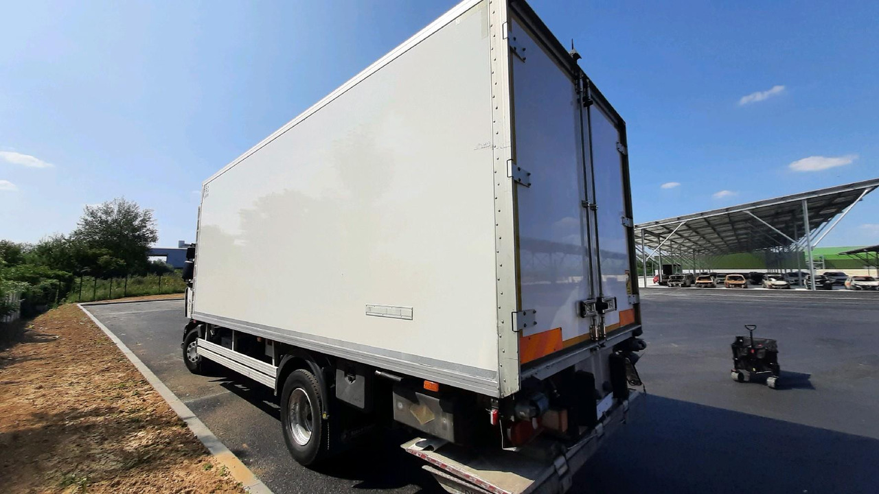 RENAULT PORTEUR FRIGO D в лизинг RENAULT PORTEUR FRIGO D: фото 7 RENAULT PORTEUR FRIGO D в лизинг RENAULT PORTEUR FRIGO D: фото 7