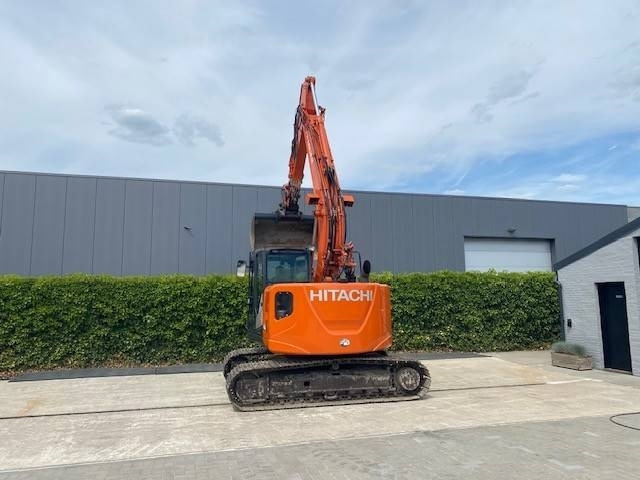Hitachi ZX 135 US 5-B - Гусеничный экскаватор: фото 3 Hitachi ZX 135 US 5-B - Гусеничный экскаватор: фото 3