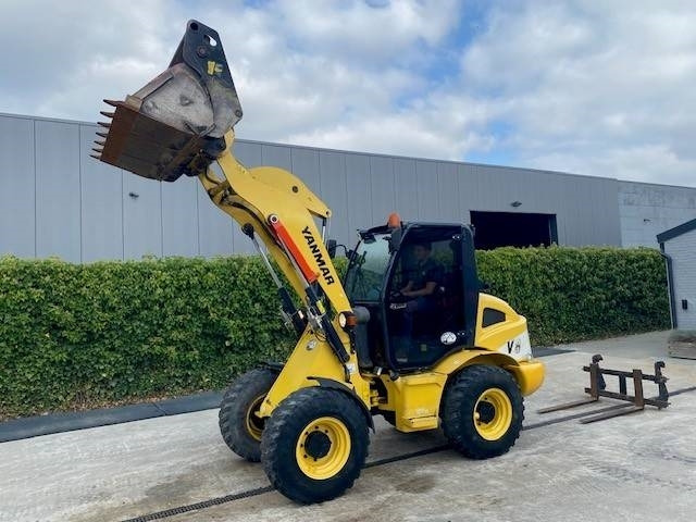 Yanmar V 8  - Колёсный погрузчик: фото 2 Yanmar V 8  - Колёсный погрузчик: фото 2